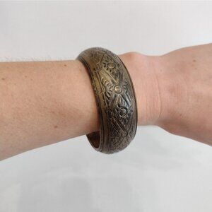 Vintage Pier 1 Antique Silver Plate Brass Bangle Bracelet India Boho Etched